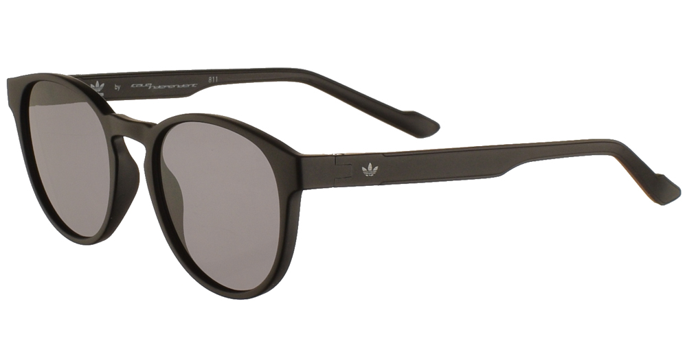Ανδρικά κοκάλινα γυαλιά ηλίου Adidas Originals AOR028 009 σε μαύρο ματ χρώμα και επίπεδους σκουρόχρωμους γκρι φακούς για μικρά και μεσαία πρόσωπα.