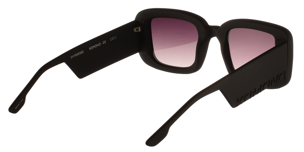 Τετράγωνα unisex κοκάλινα γυαλιά ηλίου Avery σε μαύρο matte σκελετό και γκρι ντεγκραντέ φακούς της εταιρίας Komono για όλα τα πρόσωπα.