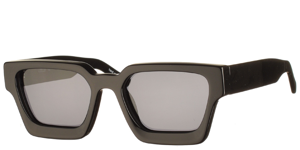 Τετράγωνα χειροποίητα κοκάλινα ανδρικά και γυναικεία γυαλιά ηλίου 1439 01 μαύρα με γκρι σκούρους polarized φακούς της εταιρίας Katler κατάλληλα για μεσαία και μικρά πρόσωπα.